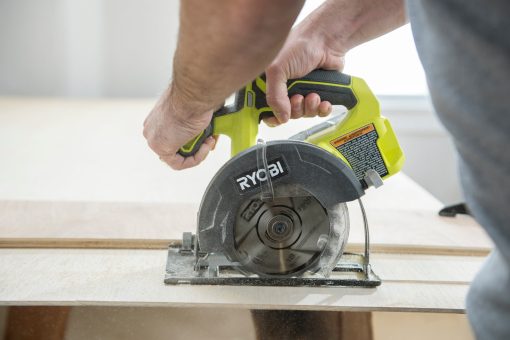 ONE+ 18V Cordless 5-1/2 in. Circular Saw Kit with 4.0 Ah Battery and Charger - Image 8
