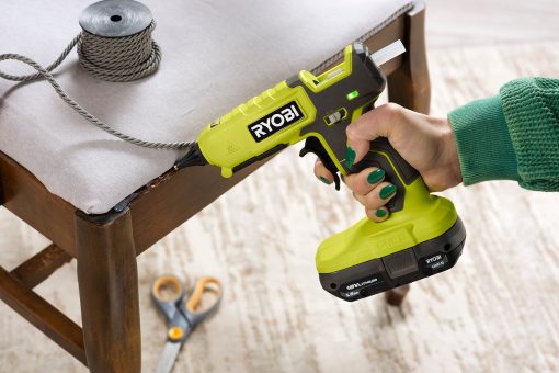 18V ONE+ Dual Temperature Glue Gun - Image 12
