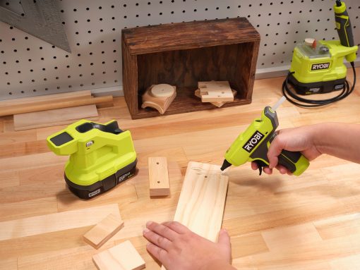 18V ONE+ Compact Glue Gun - Image 3